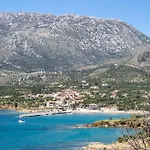 Konukevi Rosso Antico Tower By μρs
