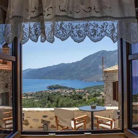 Πανσιόν Rosso Antico Tower 3*