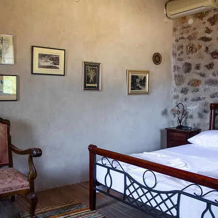 Rosso Antico Tower Гостевой дом 3*