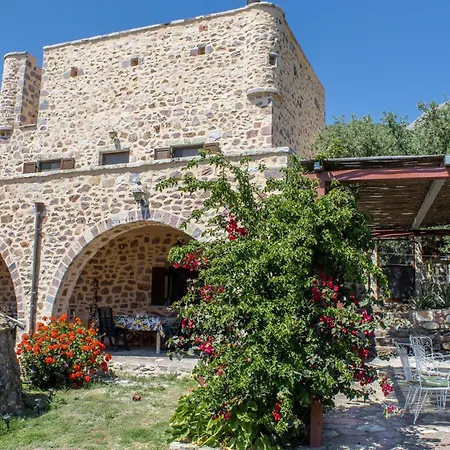 Πανσιόν Rosso Antico Tower