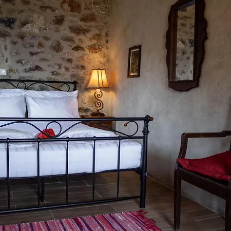 Rosso Antico Tower Πανσιόν Κότρωνας