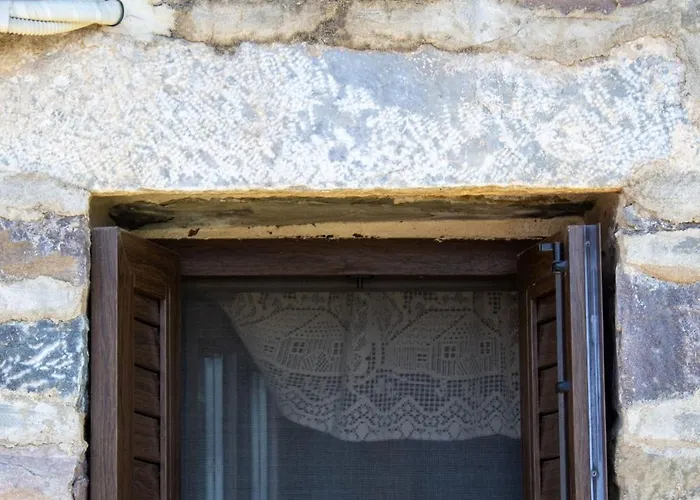 Rosso Antico Tower By μρs 3* Kótronasz