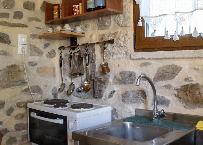 Rosso Antico Tower كوتروناس