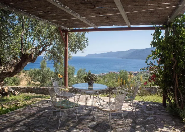 Rosso Antico Tower كوتروناس